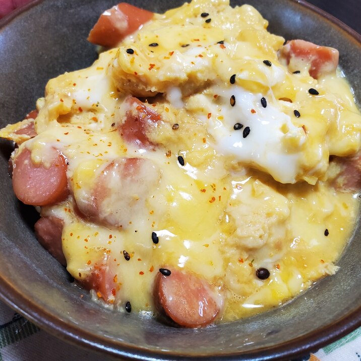 ウインナーのチーズ親子丼 レシピ 作り方 By かぴまま 楽天レシピ